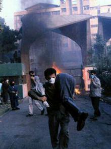 ۱۸ تیر ۱۳۷۸، مقابل دانشگاه تهران ۱۸ تیر ۱۳۷۸، مقابل دانشگاه تهران