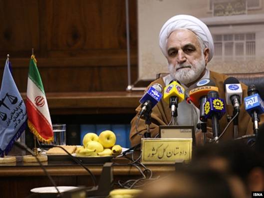 در نقش دادستان کل کشور، پس از برکناری از وزارت اطلاعات در سال ۸۸